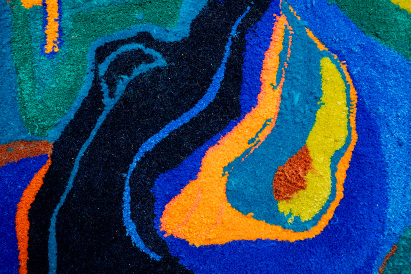 MEDIUM RUG: Sway Swirl Rug 2.5ft x 4ft