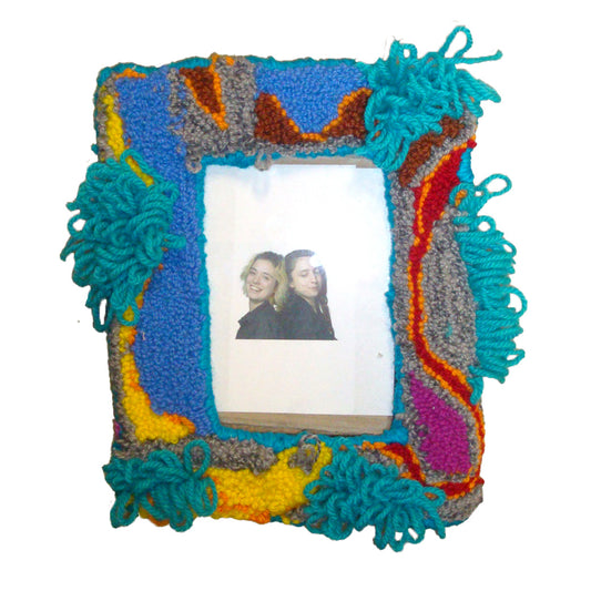 FRAME: Multicolor picture frame with loops